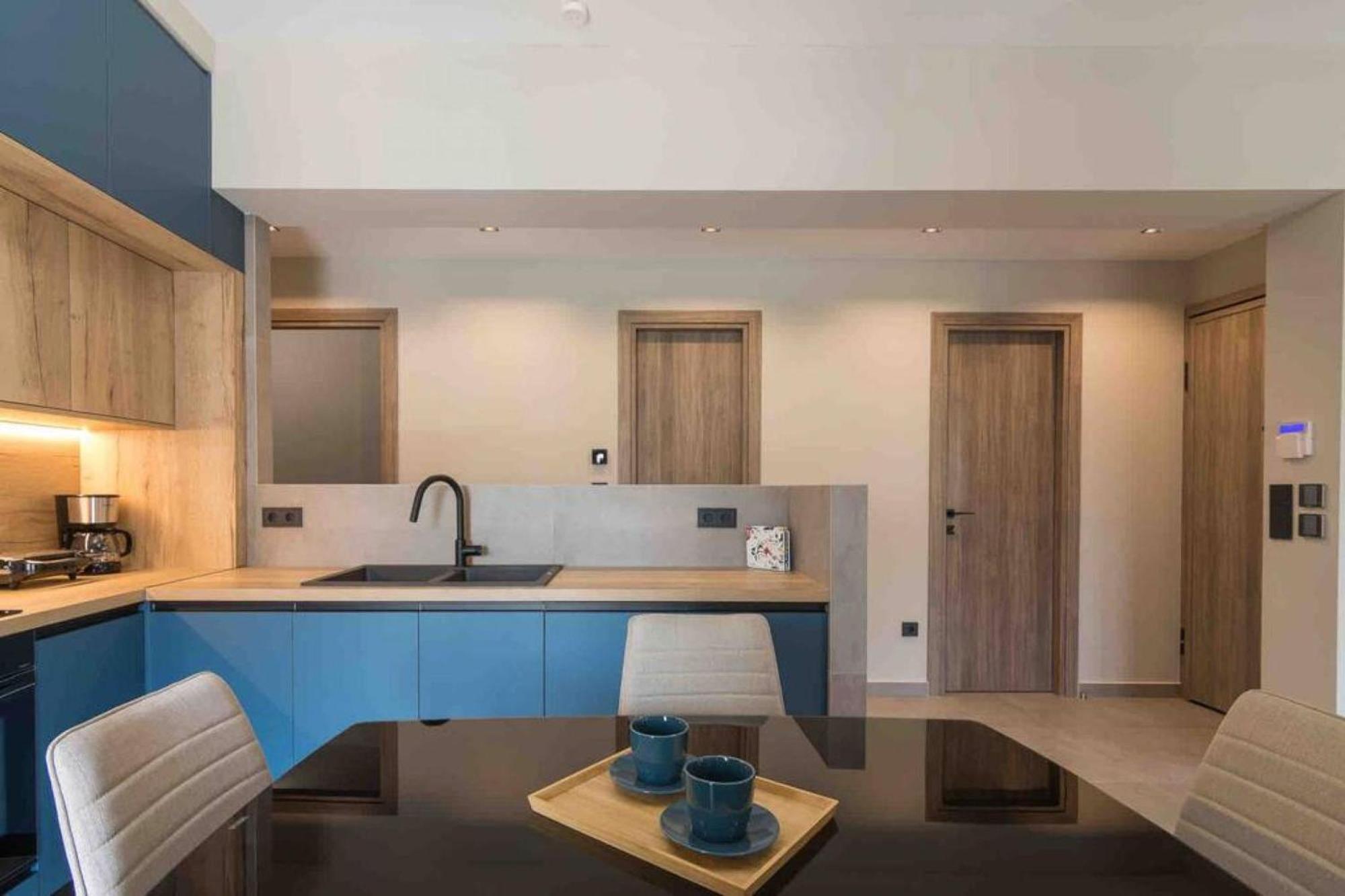 Blue Pearl At Glufada Sea Side Apartment Атина Екстериор снимка