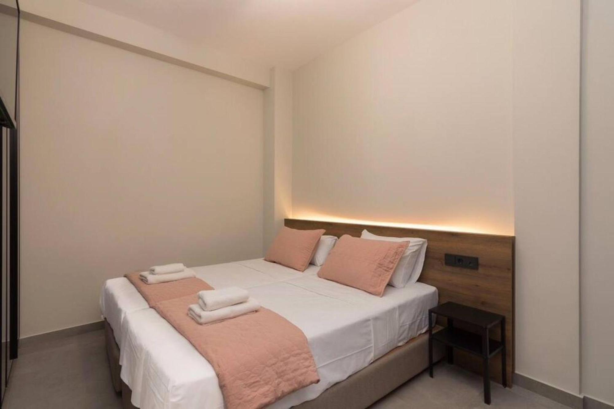 Blue Pearl At Glufada Sea Side Apartment Атина Екстериор снимка